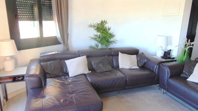 3 soveværelse Villa til salg i Benferri med swimmingpool garage - € 245.000 (Ref: 9534445)