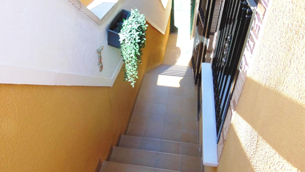 3 bedroom Villa for sale in Benferri with pool garage - € 245,000 (Ref: 9534445)