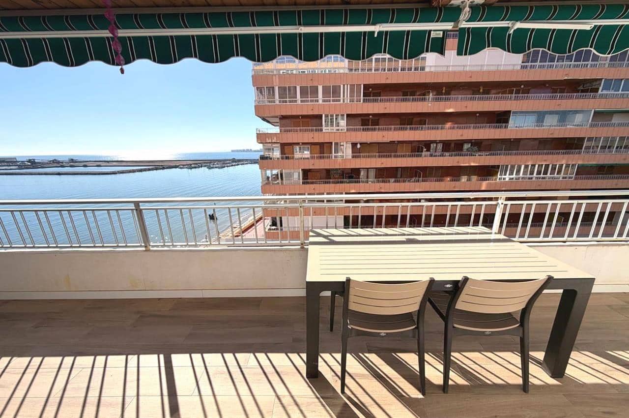 3 makuuhuone Huoneisto myytävänä paikassa Torrevieja mukana uima-altaan - 289 000 € (Ref: 9534954)