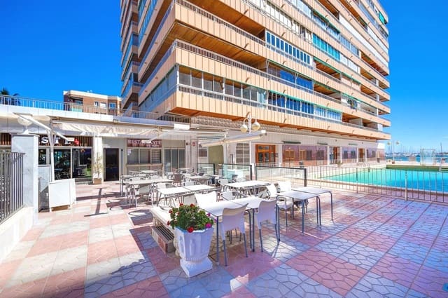 3 makuuhuone Huoneisto myytävänä paikassa Torrevieja mukana uima-altaan - 289 000 € (Ref: 9534954)