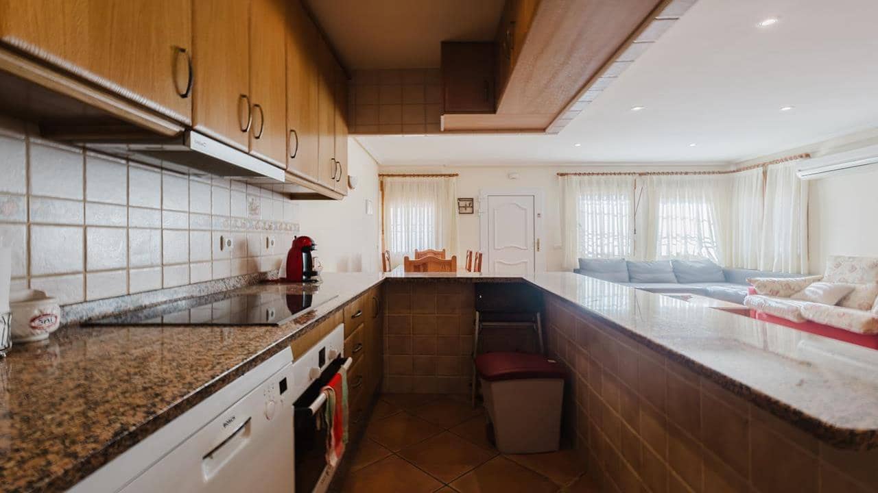 3 makuuhuone Huoneisto myytävänä paikassa La Mata mukana 
autotalli - 269 000 € (Ref: 9535151)