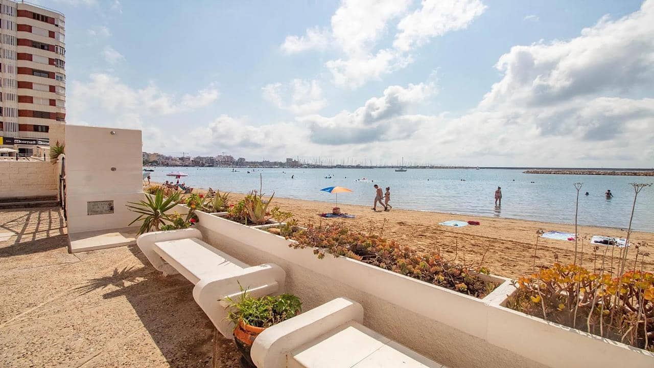 3 makuuhuone Huoneisto myytävänä paikassa Torrevieja - 230 000 € (Ref: 9544534)