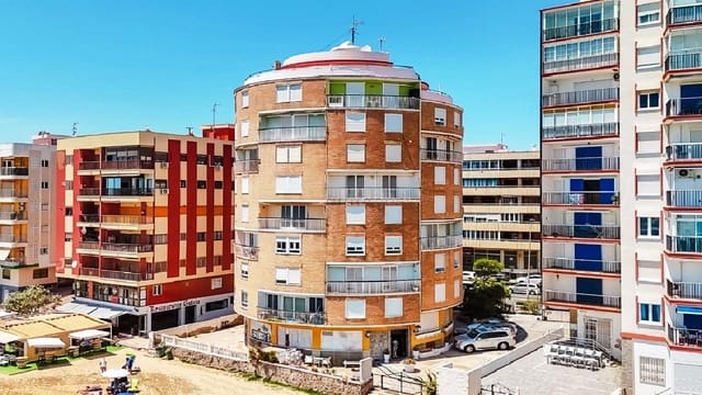 3 makuuhuone Huoneisto myytävänä paikassa Torrevieja - 230 000 € (Ref: 9544534)