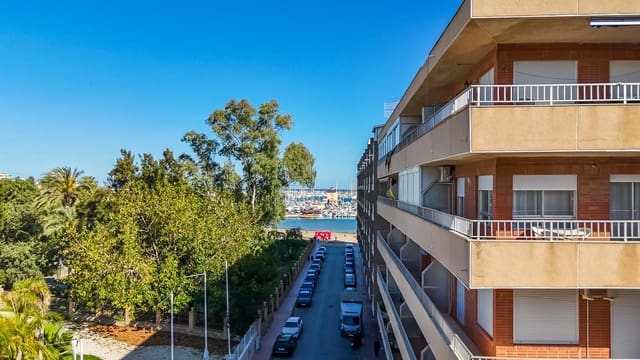 2 makuuhuone Huoneisto myytävänä paikassa Torrevieja - 169 990 € (Ref: 9550242)