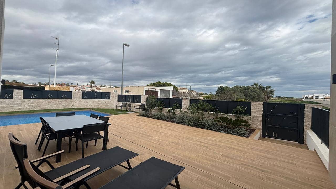 4 camera da letto Villa in vendita in Dona Pepa con piscina garage - 525.000 € (Rif: 9570086)