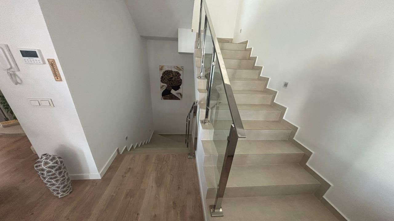 4 camera da letto Villa in vendita in Dona Pepa con piscina garage - 525.000 € (Rif: 9570086)