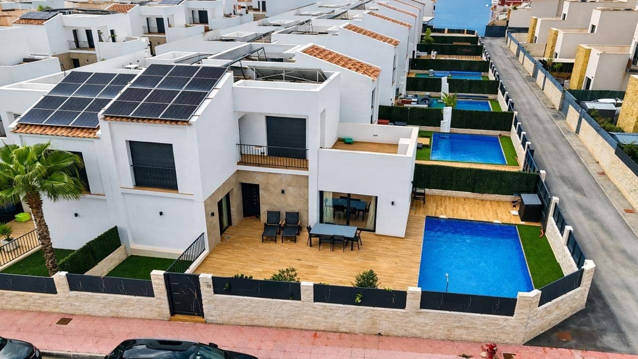 4 camera da letto Villa in vendita in Dona Pepa con piscina garage - 525.000 € (Rif: 9570086)