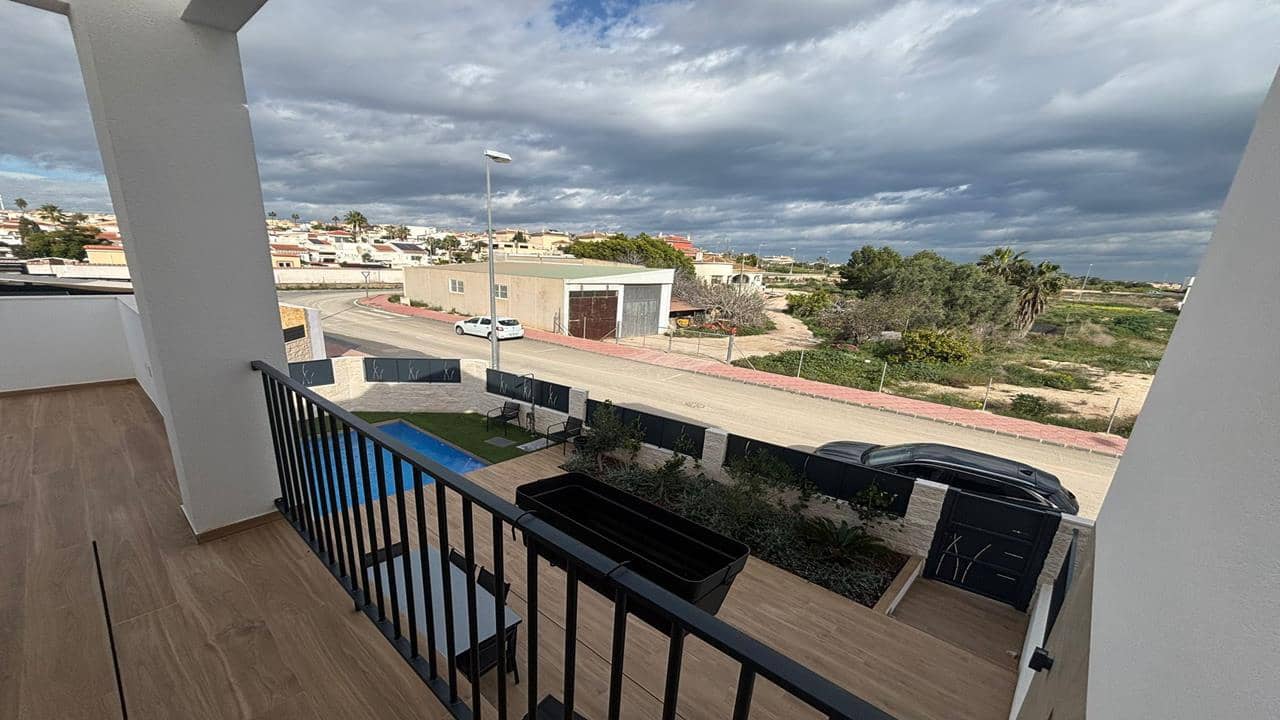 4 camera da letto Villa in vendita in Dona Pepa con piscina garage - 525.000 € (Rif: 9570086)