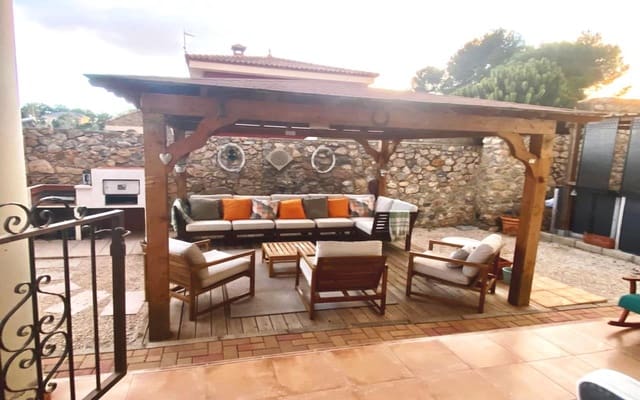 4 quarto Moradia para venda em Fortuna com piscina garagem - 310 000 € (Ref: 9580092)