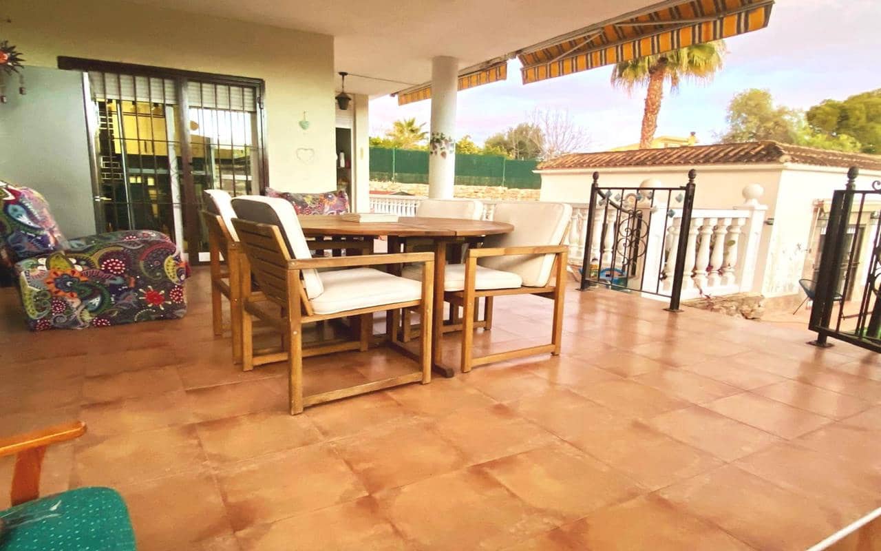 4 quarto Moradia para venda em Fortuna com piscina garagem - 310 000 € (Ref: 9580092)