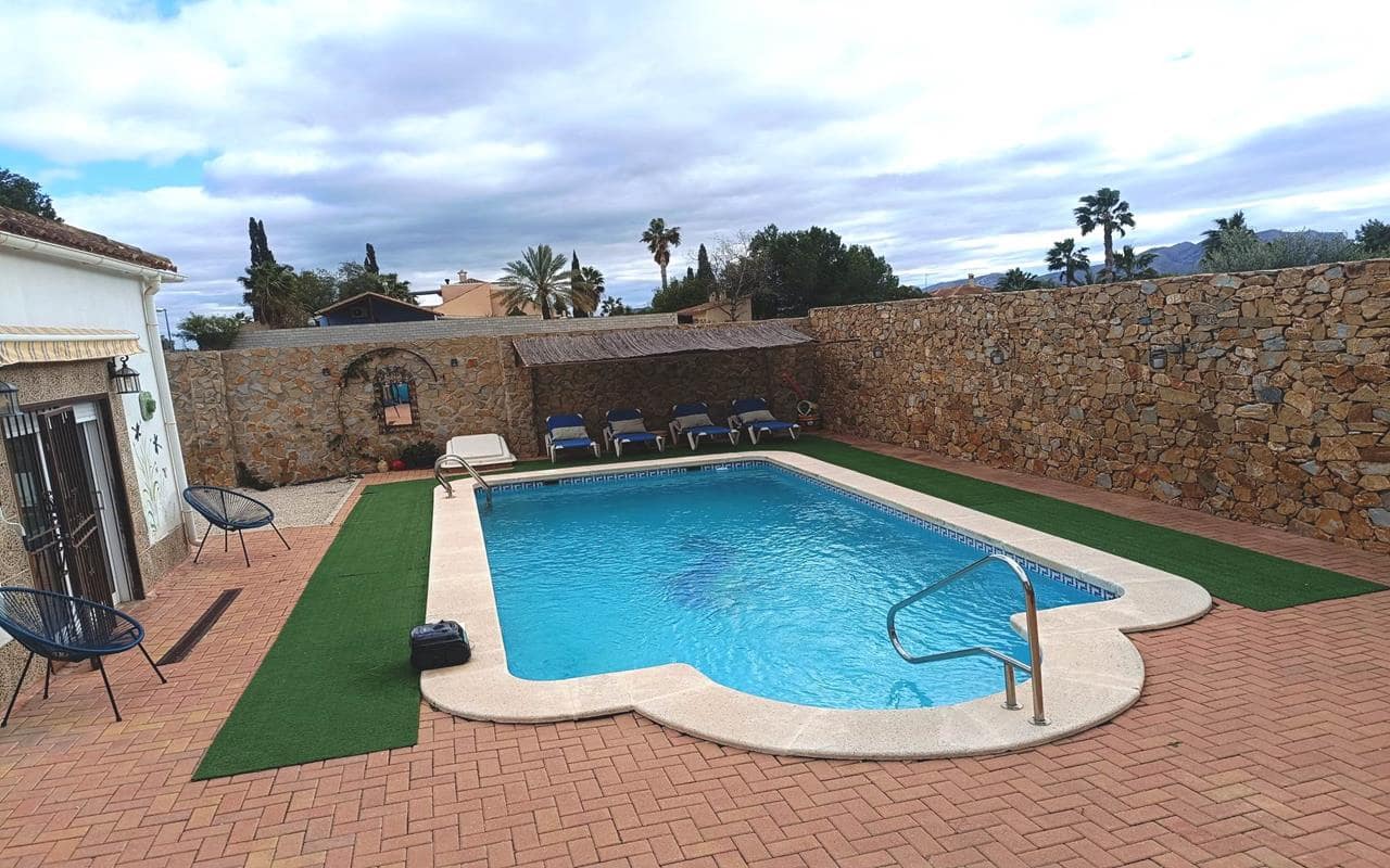 4 quarto Moradia para venda em Fortuna com piscina garagem - 310 000 € (Ref: 9580092)