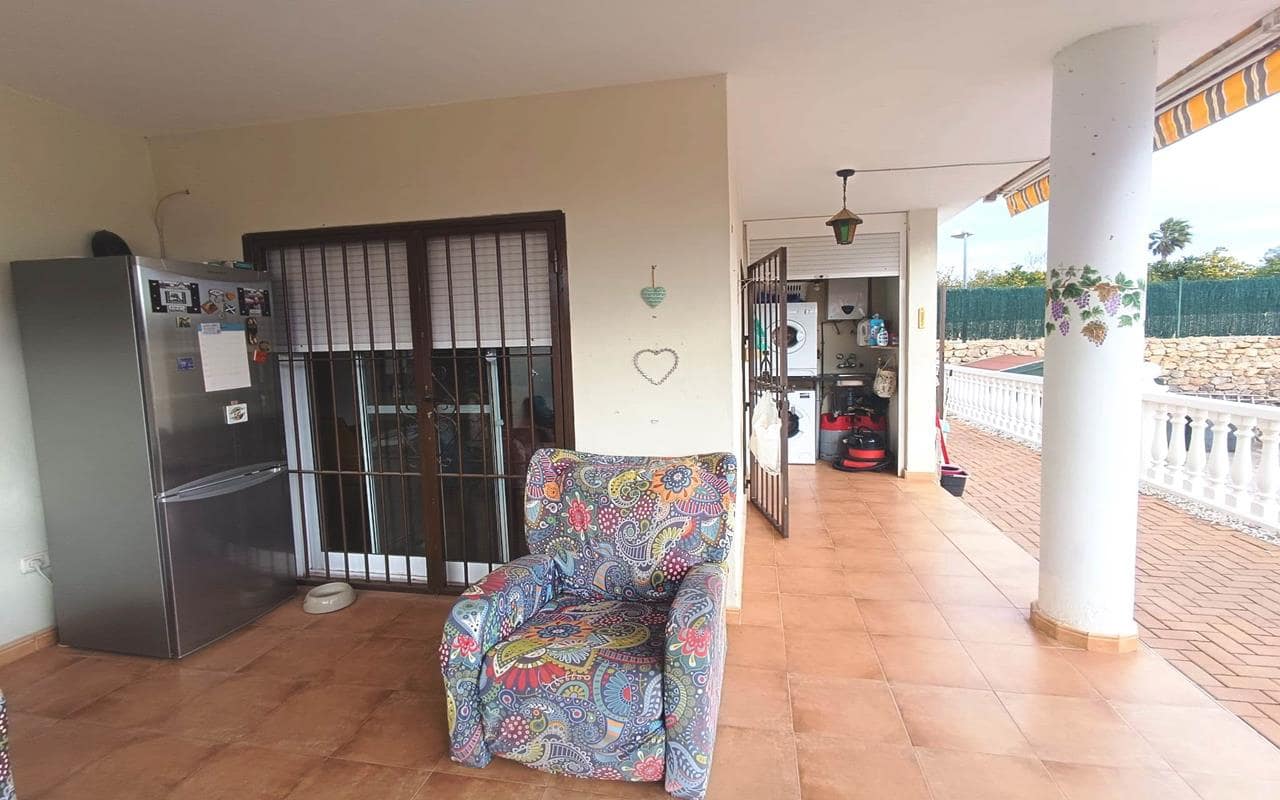4 quarto Moradia para venda em Fortuna com piscina garagem - 310 000 € (Ref: 9580092)