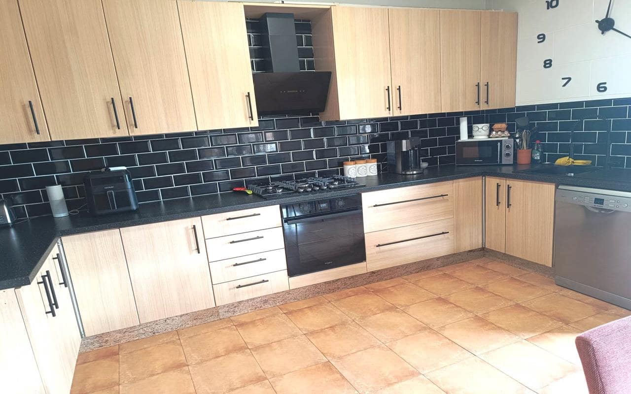 4 quarto Moradia para venda em Fortuna com piscina garagem - 310 000 € (Ref: 9580092)