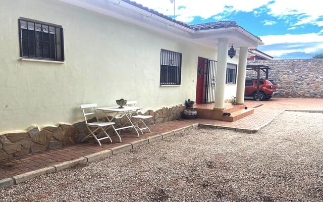 4 quarto Moradia para venda em Fortuna com piscina garagem - 310 000 € (Ref: 9580092)