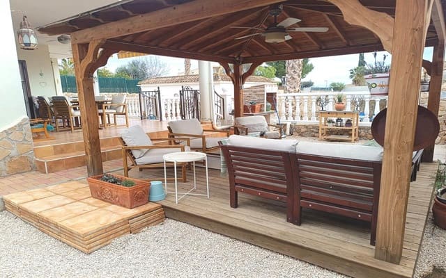 4 quarto Moradia para venda em Fortuna com piscina garagem - 310 000 € (Ref: 9580092)