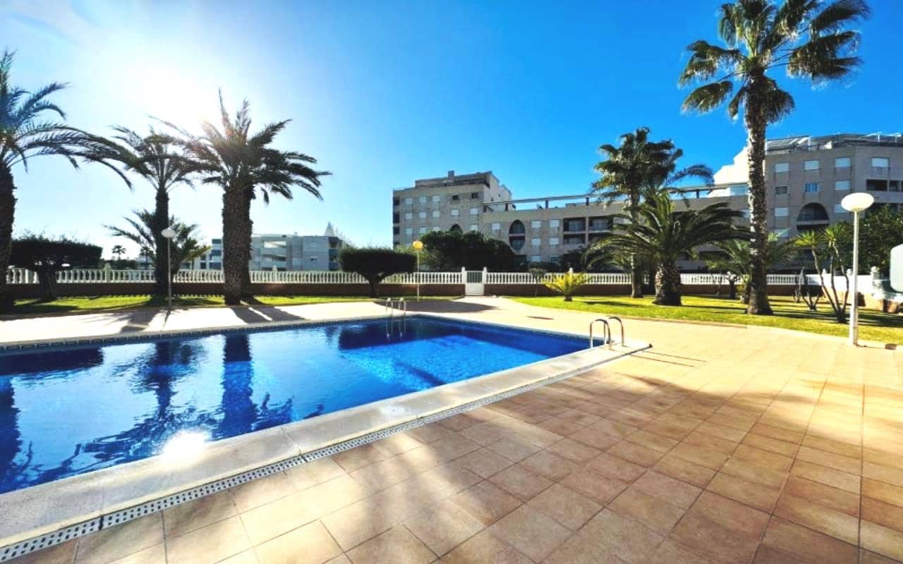 3 Zimmer Penthouse zu verkaufen in La Mata mit Pool Garage - 470.000 € (Ref: 9580285)