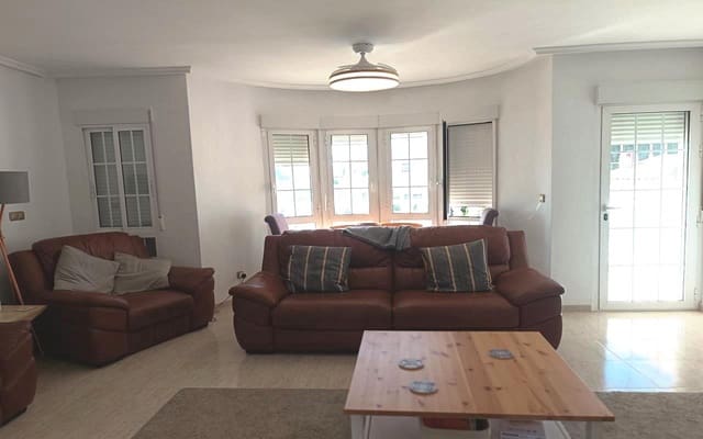 5 sypialnia Willa na sprzedaż w Fortuna z basenem garażem - 265 000 € (Ref: 9583538)