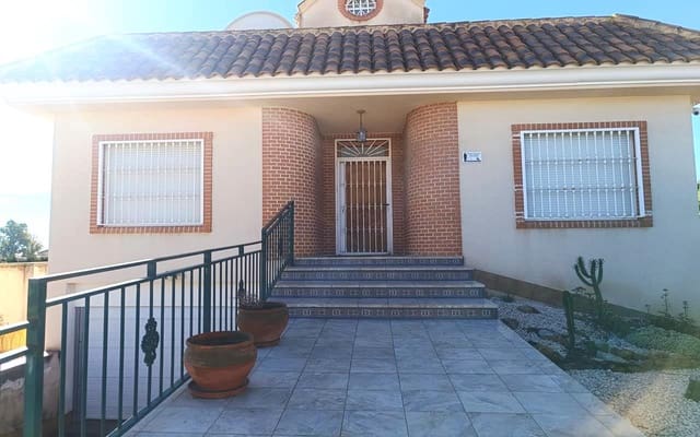 5 sypialnia Willa na sprzedaż w Fortuna z basenem garażem - 265 000 € (Ref: 9583538)