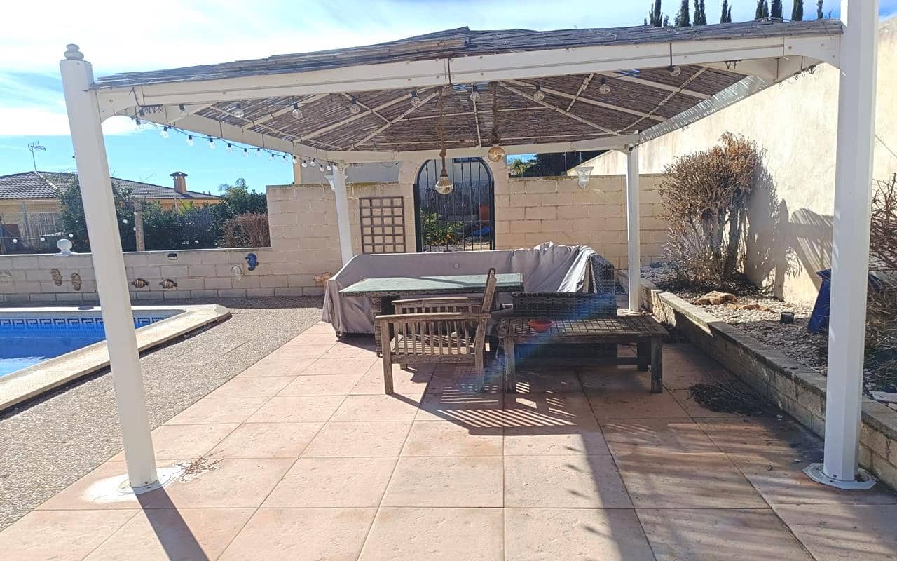 5 sypialnia Willa na sprzedaż w Fortuna z basenem garażem - 265 000 € (Ref: 9583538)