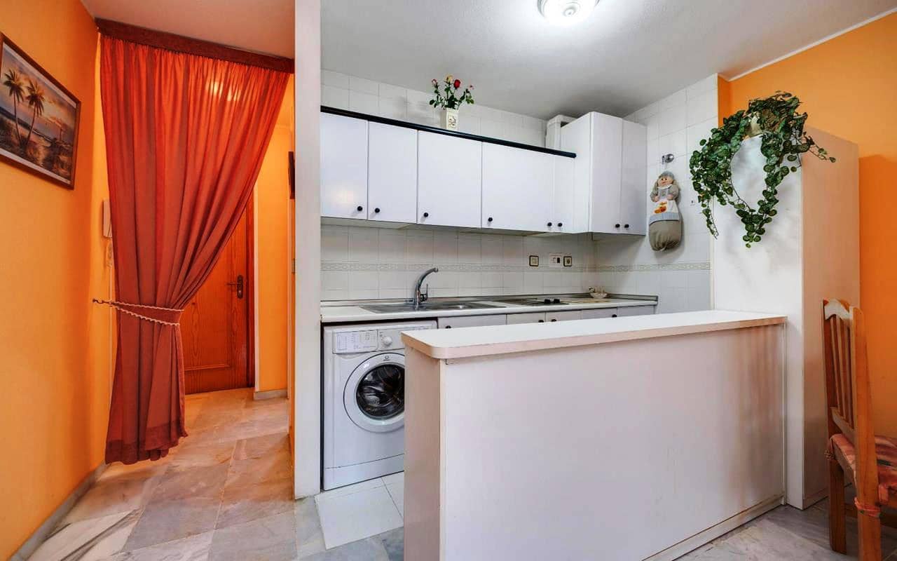 Studio na sprzedaż w Torrevieja - 89 995 € (Ref: 9588476)