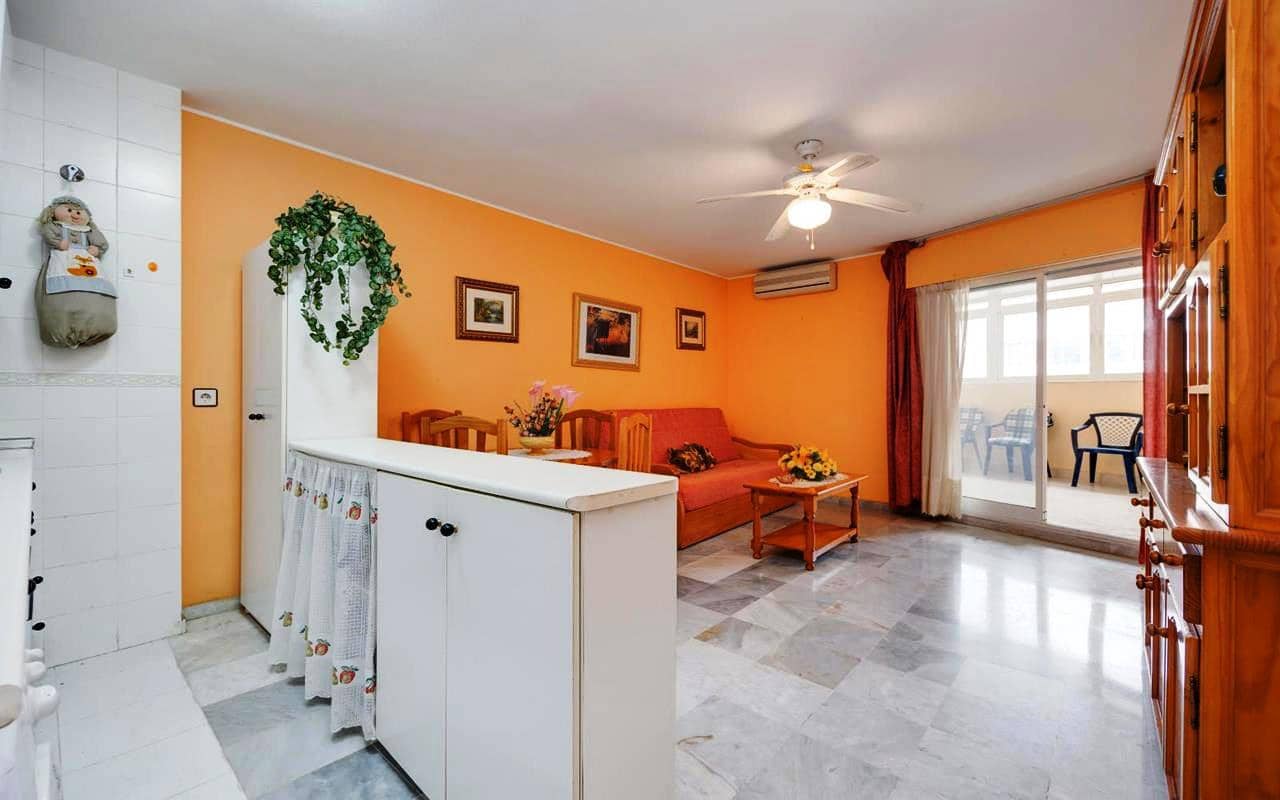 Studio na sprzedaż w Torrevieja - 89 995 € (Ref: 9588476)