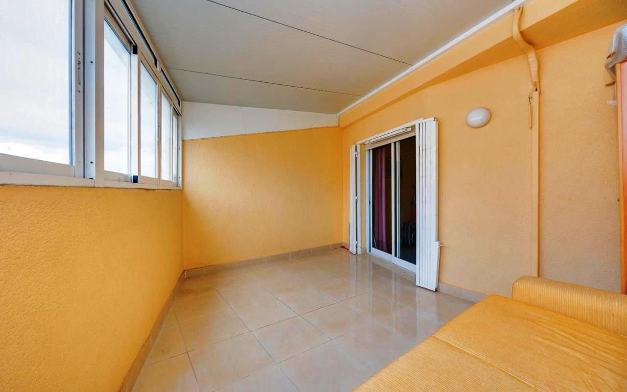 Studio na sprzedaż w Torrevieja - 89 995 € (Ref: 9588476)