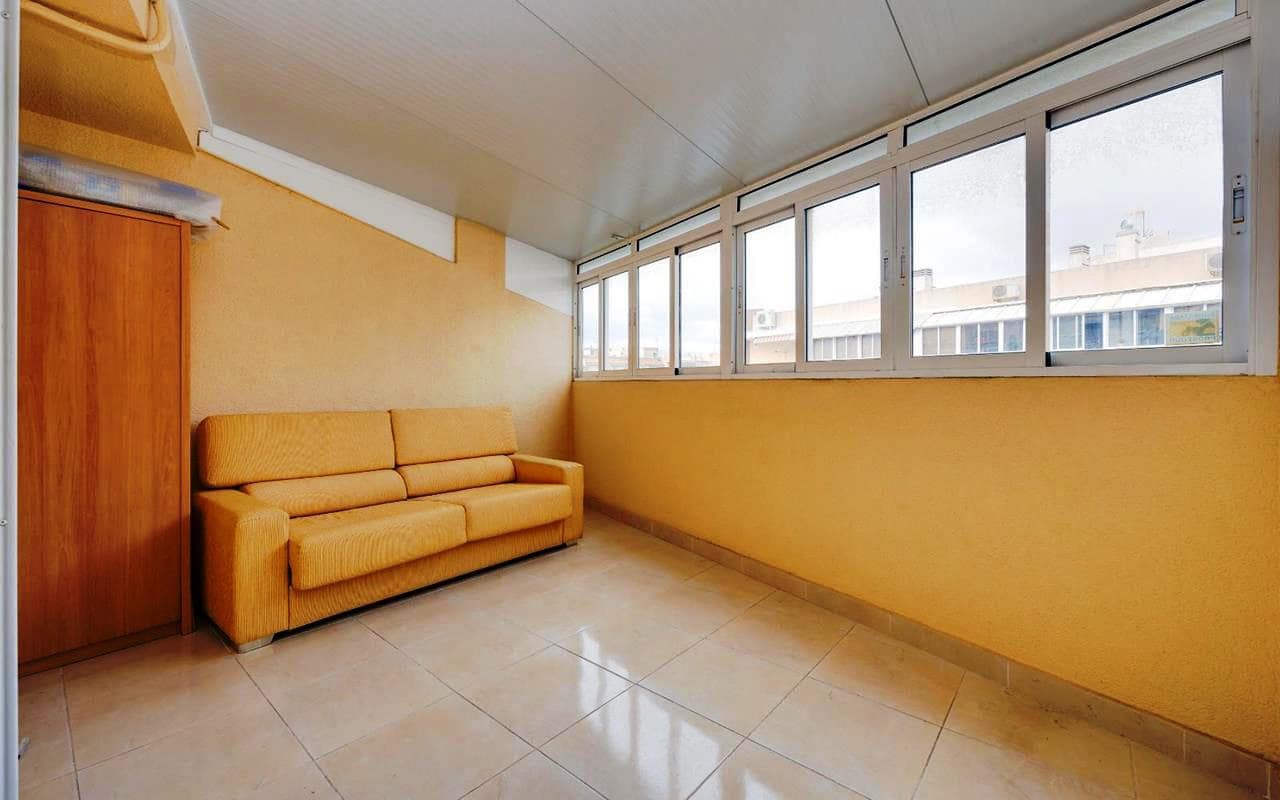 Studio na sprzedaż w Torrevieja - 89 995 € (Ref: 9588476)