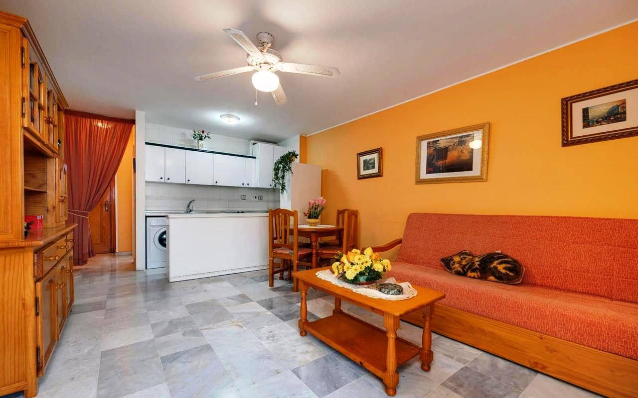 Studio na sprzedaż w Torrevieja - 89 995 € (Ref: 9588476)