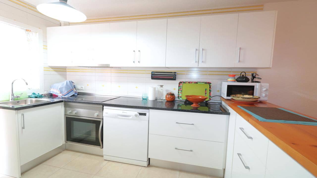 3 makuuhuone Omakotitalo myytävänä paikassa Torrevieja - 196 000 € (Ref: 9598468)