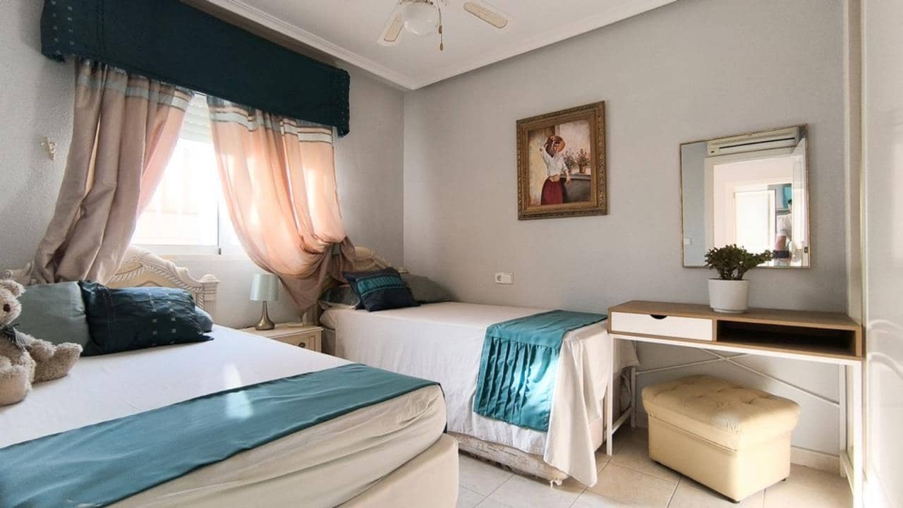 3 chambre Villa/Maison à vendre à Ciudad Quesada avec piscine garage - 260 000 € (Ref: 9599800)