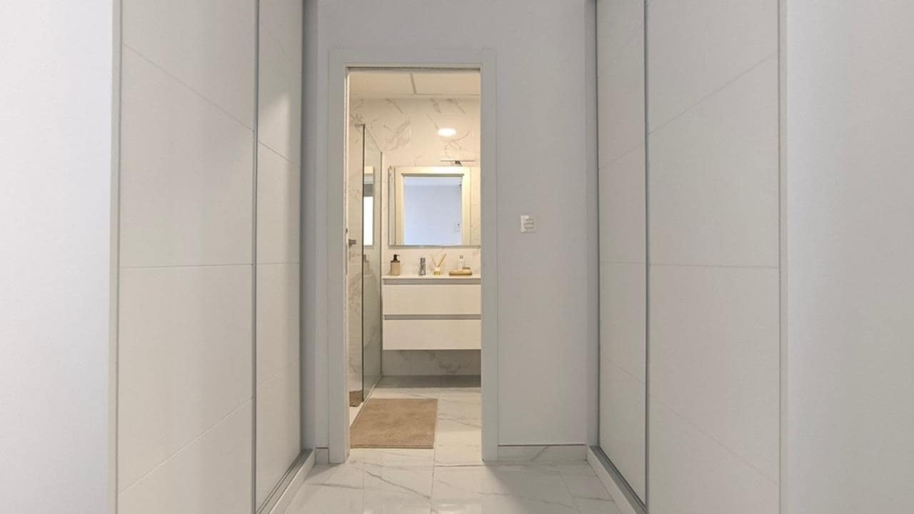 3 makuuhuone Huvila myytävänä paikassa Los Montesinos mukana uima-altaan 
autotalli - 387 500 € (Ref: 9599965)