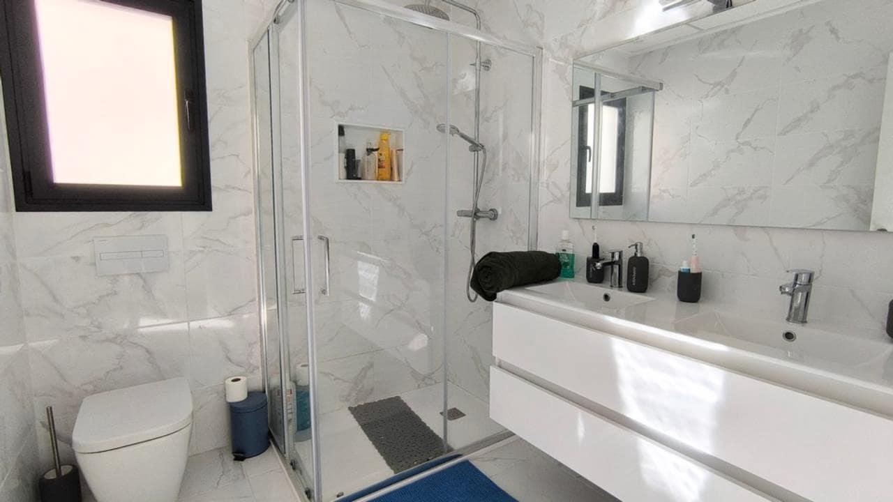 3 makuuhuone Huvila myytävänä paikassa Los Montesinos mukana uima-altaan 
autotalli - 387 500 € (Ref: 9599965)