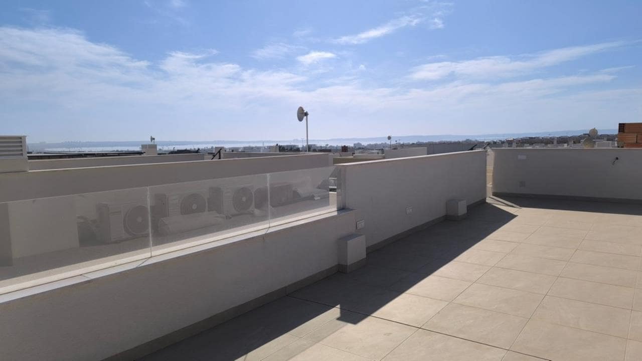 3 makuuhuone Huvila myytävänä paikassa Los Montesinos mukana uima-altaan 
autotalli - 387 500 € (Ref: 9599965)