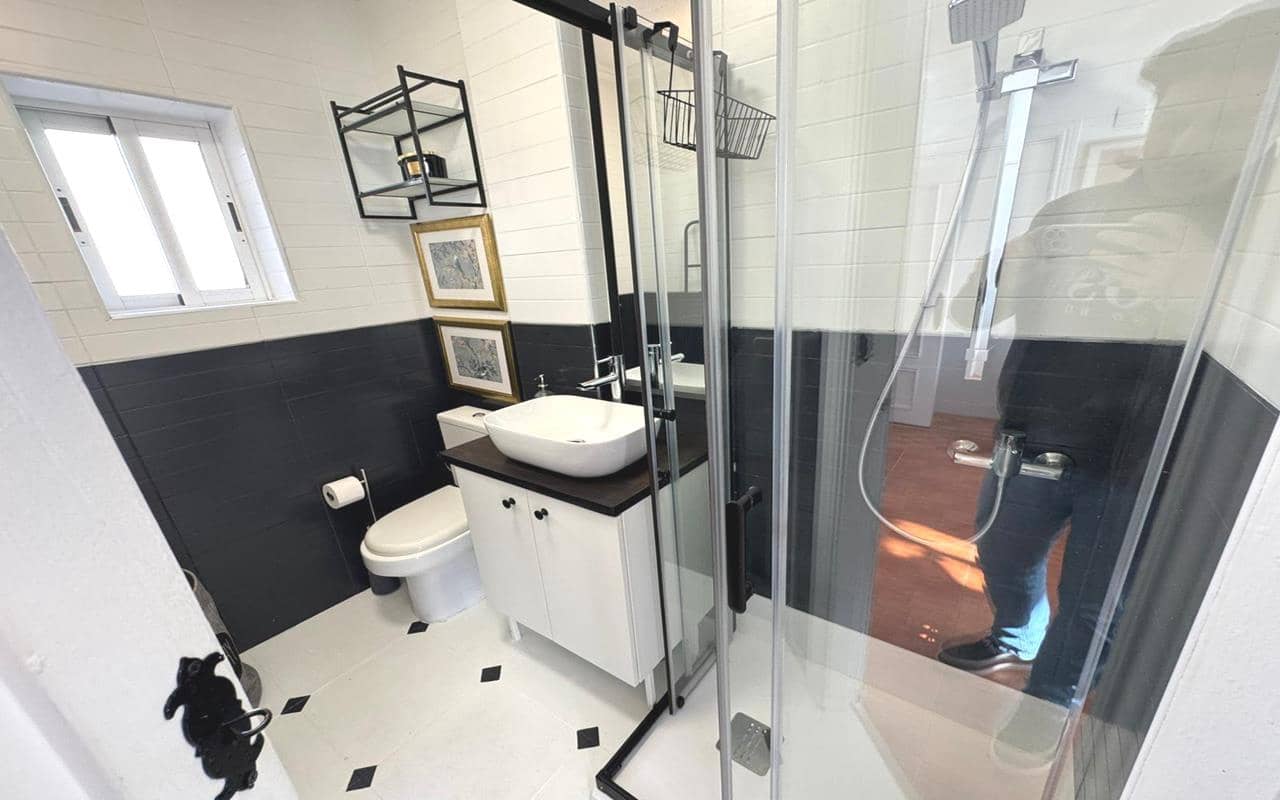 2 bedroom Apartment for sale in Torrevieja with pool garage - € 132,000 (Ref: 9603349)