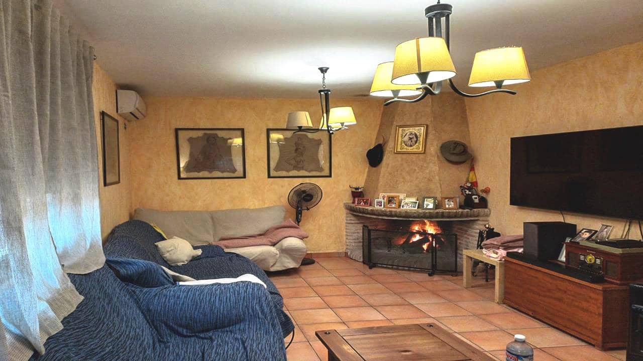 2 sypialnia Finka/Dom wiejski na sprzedaż w Fortuna z basenem garażem - 159 999 € (Ref: 9610644)