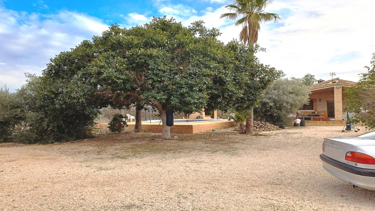 2 sypialnia Finka/Dom wiejski na sprzedaż w Fortuna z basenem garażem - 159 999 € (Ref: 9610644)