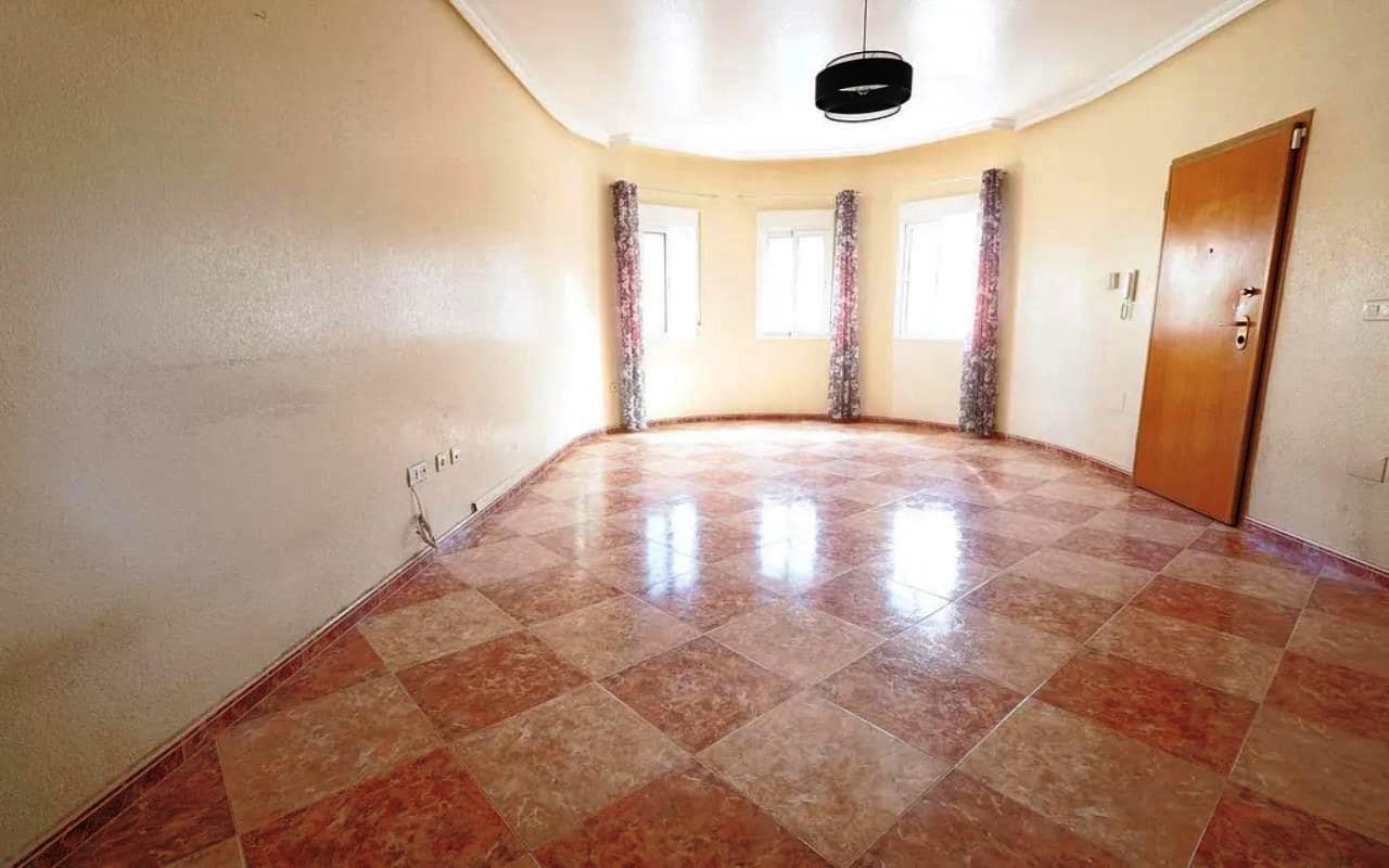 4 quarto Moradia para venda em Los Balcones com piscina garagem - 360 000 € (Ref: 9614084)