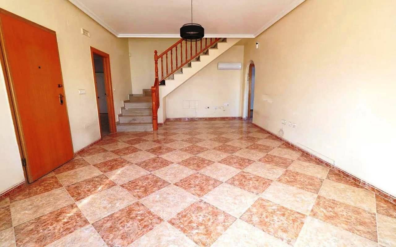 4 quarto Moradia para venda em Los Balcones com piscina garagem - 360 000 € (Ref: 9614084)