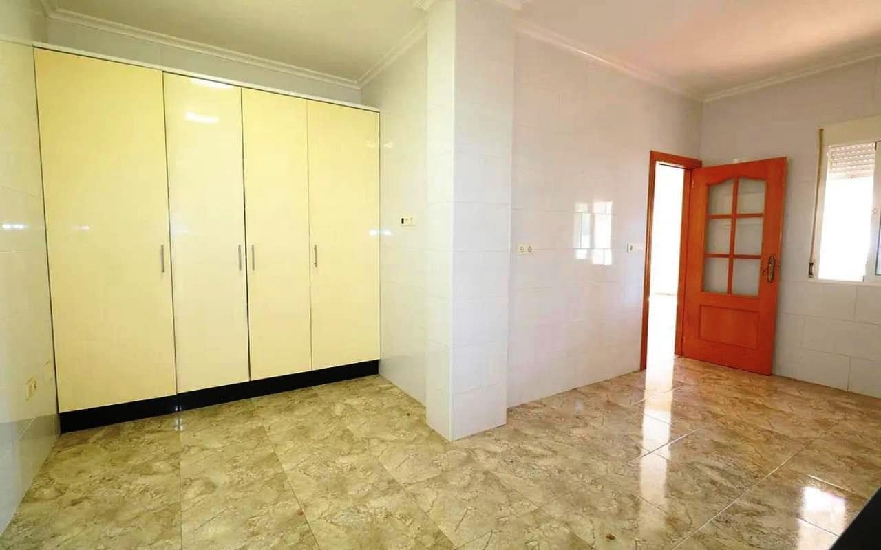 4 quarto Moradia para venda em Los Balcones com piscina garagem - 360 000 € (Ref: 9614084)