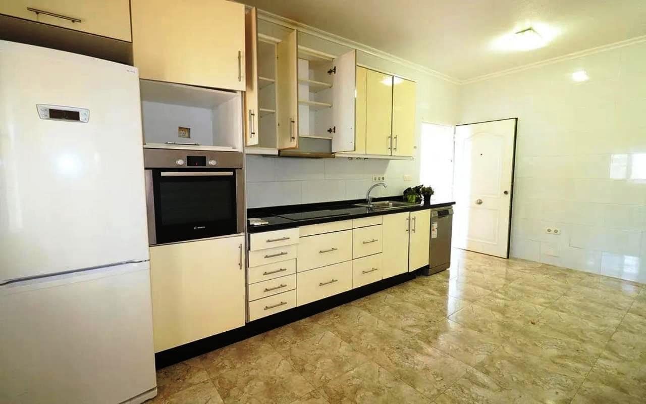 4 quarto Moradia para venda em Los Balcones com piscina garagem - 360 000 € (Ref: 9614084)