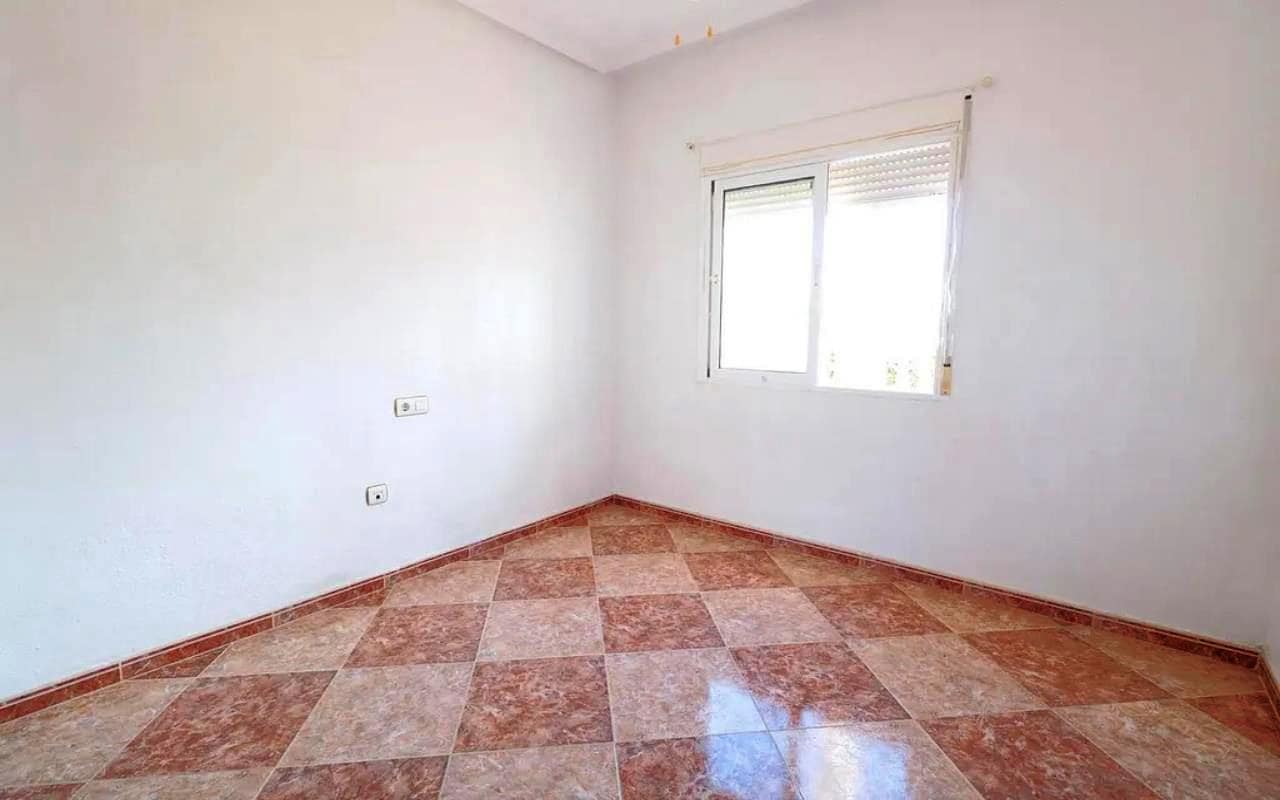 4 quarto Moradia para venda em Los Balcones com piscina garagem - 360 000 € (Ref: 9614084)