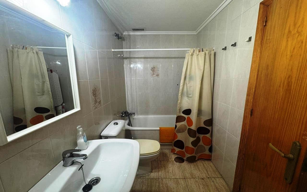 2 slaapkamer Appartement te koop in Torrevieja met zwembad - € 139.990 (Ref: 9618098)