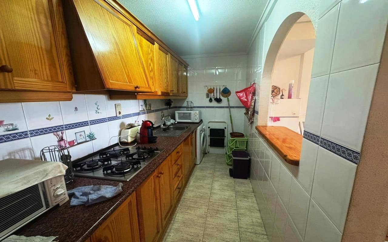 2 slaapkamer Appartement te koop in Torrevieja met zwembad - € 139.990 (Ref: 9618098)