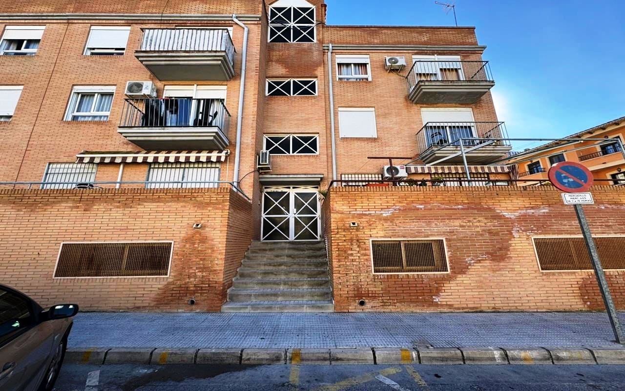 3 bedroom Apartment for sale in San Miguel de Salinas with garage - € 139,900 (Ref: 9628303)