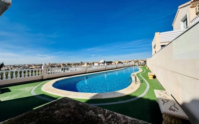 5 camera da letto Villa in vendita in Torrevieja con piscina garage - 549.000 € (Rif: 9632908)