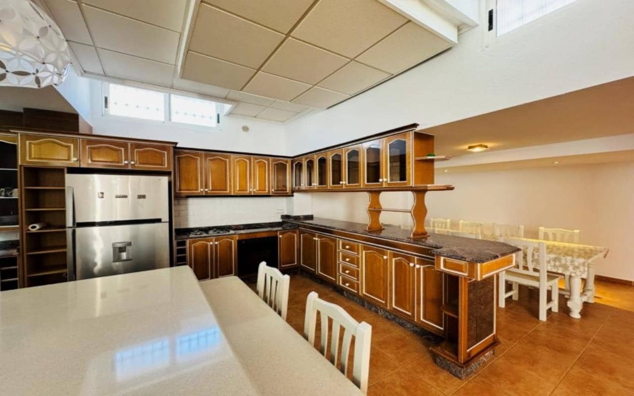 5 camera da letto Villa in vendita in Torrevieja con piscina garage - 549.000 € (Rif: 9632908)