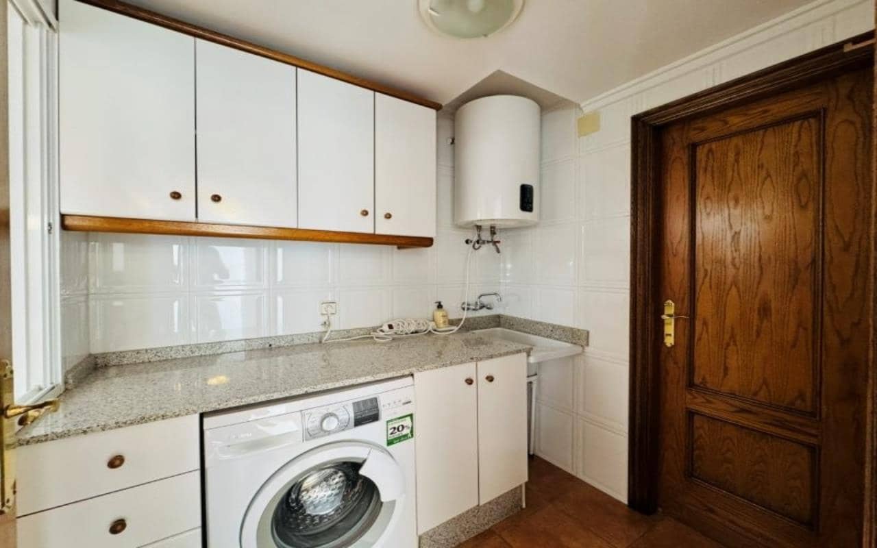 5 camera da letto Villa in vendita in Torrevieja con piscina garage - 549.000 € (Rif: 9632908)