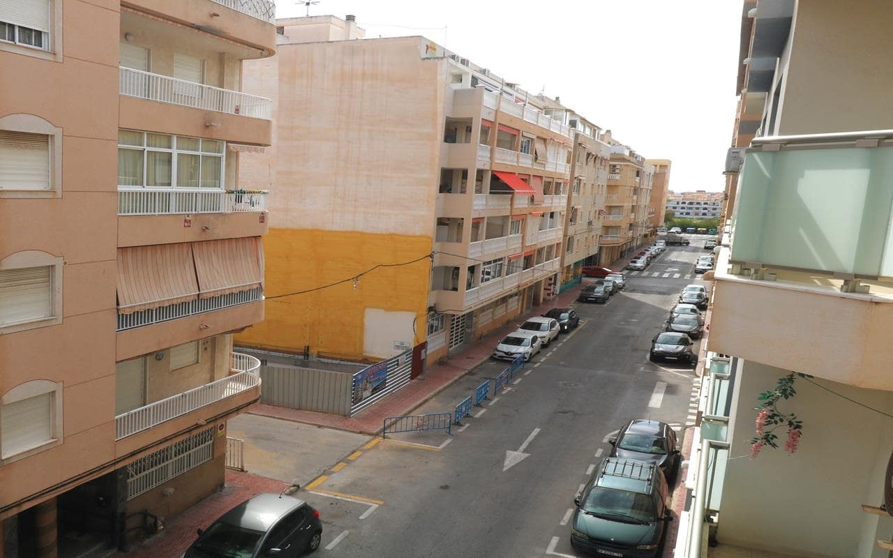 3 camera da letto Appartamento in vendita in Torrevieja - 150.000 € (Rif: 9714193)