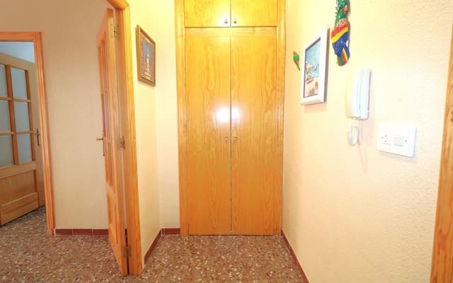 3 camera da letto Appartamento in vendita in Torrevieja - 150.000 € (Rif: 9714193)