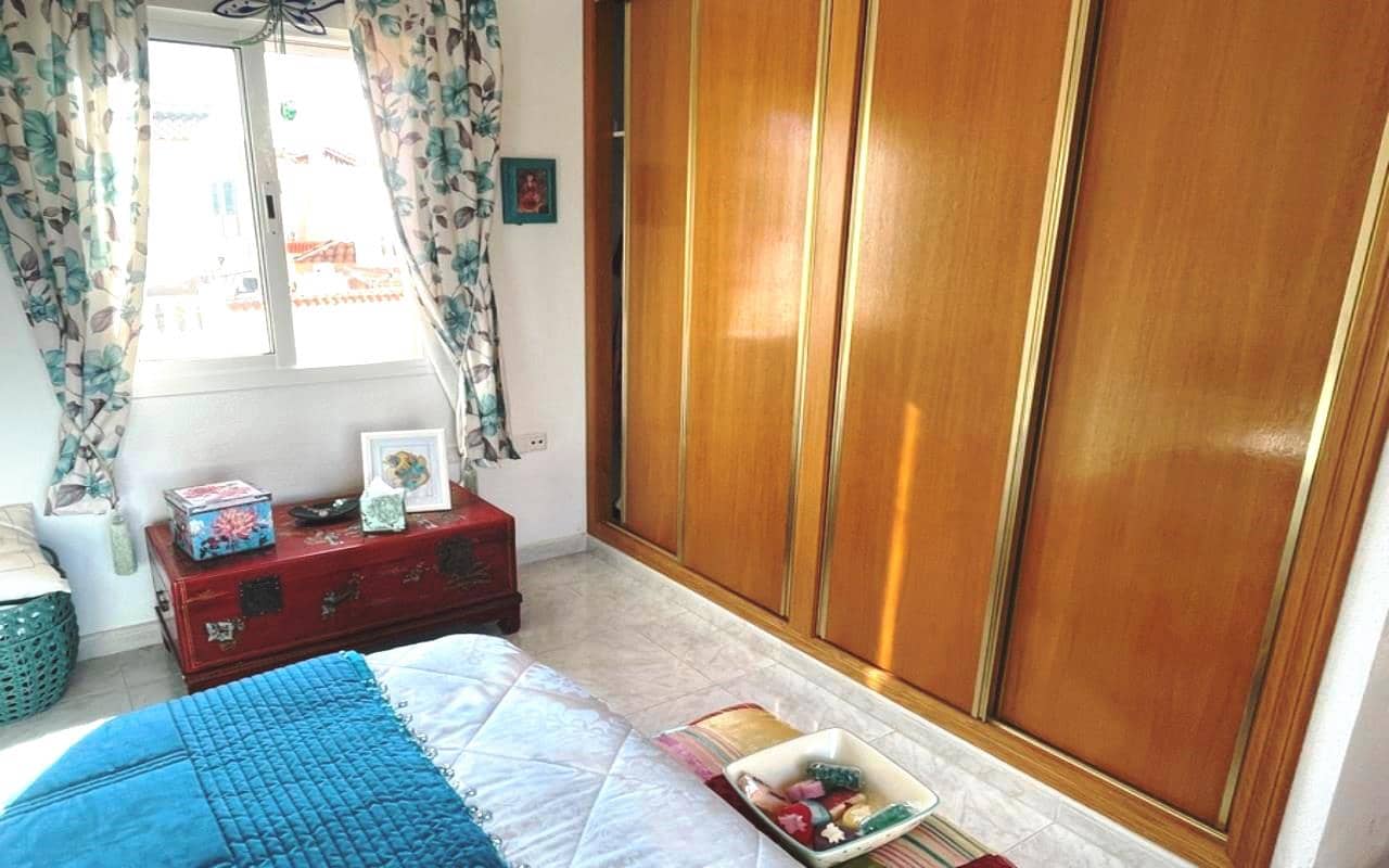 3 bedroom Villa for sale in La Marquesa with pool garage - € 179,900 (Ref: 9720464)